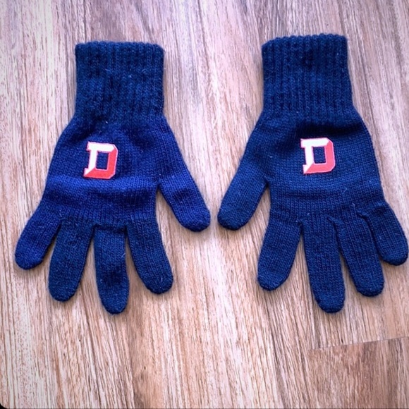 Winter Gloves Unisex Navy Blue Gloves to keep hands warm and protected - Picture 1 of 7